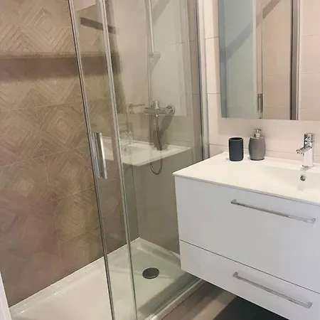Modern Da Rocha, Apartman *